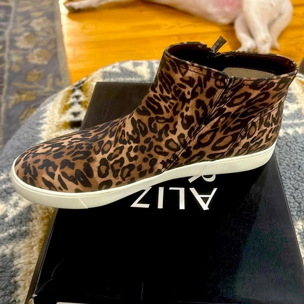 Naturalizer Ankle Boot Brown Cheetah Miranda  Print 9.5